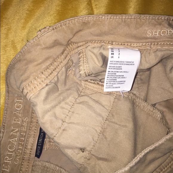 AEO kaki shorts (tan) size 2 - Picture 3 of 3
